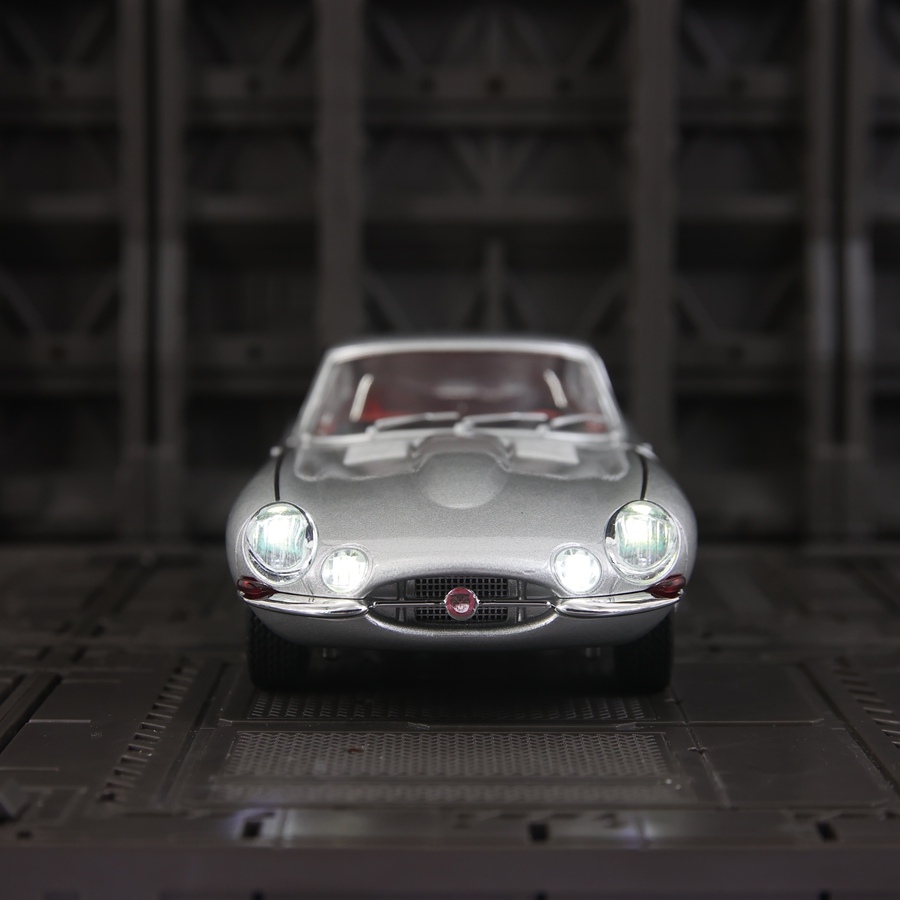1: 24 Simulation Jaguar E-Type - огляд і ціна Car Care