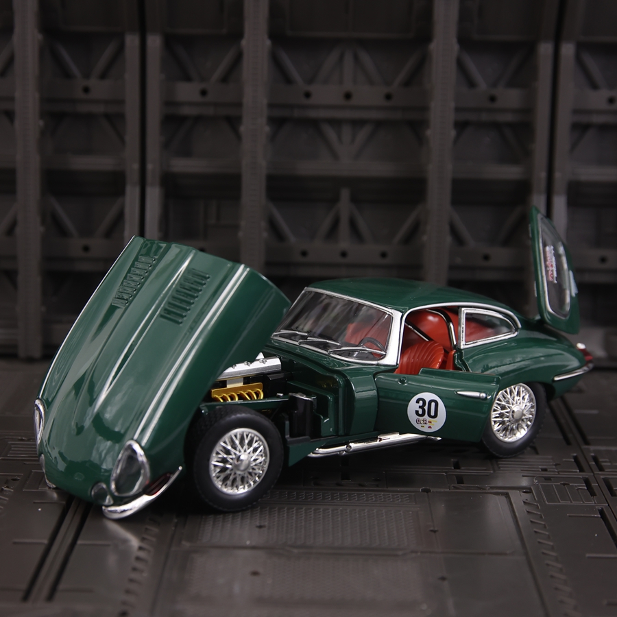 1: 24 Simulation Jaguar E-Type - огляд і ціна Car Care